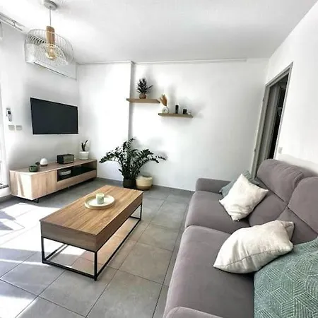 Perle Citadine Proche De La Gare Apartamento Perpiñán