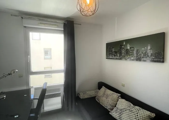 Perle Citadine Proche De La Gare Apartment